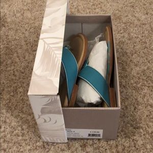 Tommy Bahamas sandals